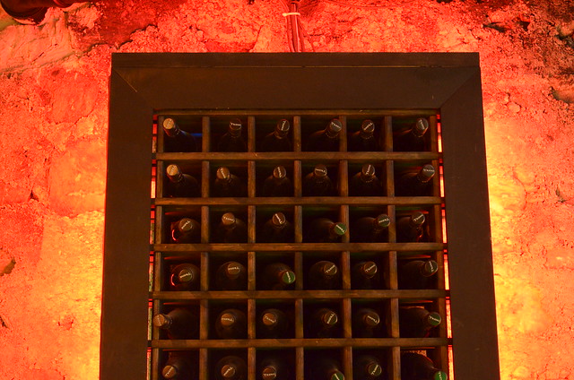 Trenz wall wine rack