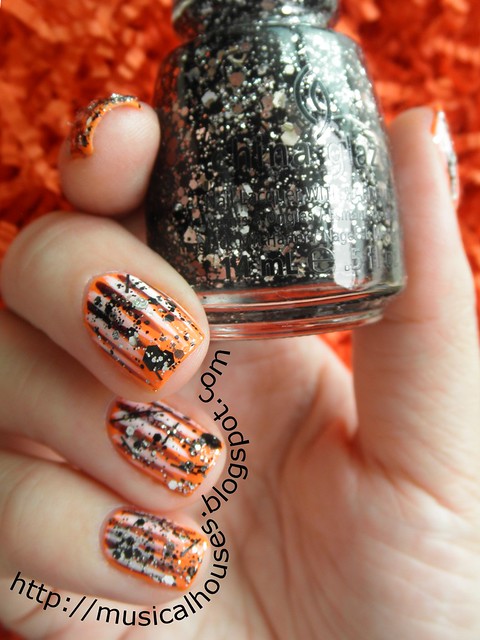 Halloween Nails Neon Orange Glitter Stripes 1