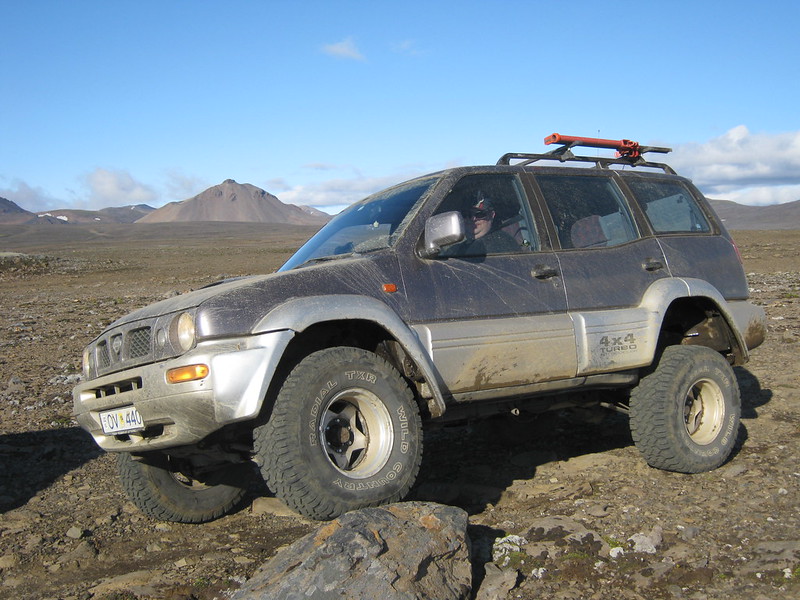 Modified Nissan Terrano II in Iceland : r/4x4