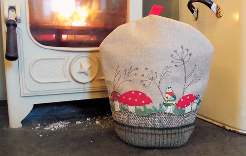 Toadstools & Seedheads Cosy