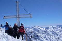 Cały zespół na szczycie Gran Zebru (3851m)