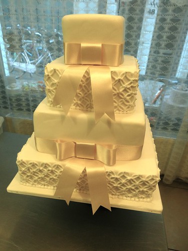 Classic White and Cream Wedding Cake by CAKE Amsterdam - Cakes by ZOBOT