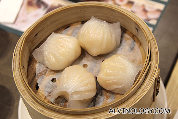 Prawn dumplings ($$5.50 for 4) - I love these, the skin is thin and it's juicy inside