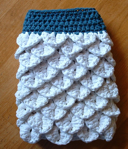 Crocheted T-Yarn Wash Mitt