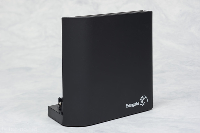 Seagate Backup Plus Desktop Thunderbolt Adapter (STAE129)-DSC_7160