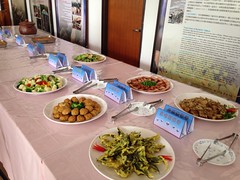慈心基金會輔導茂林社區發展協會的蔬食風味餐。