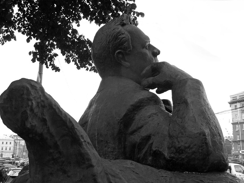 Шаляпин (Monument to Feodor Chaliapin), b&w ver.4