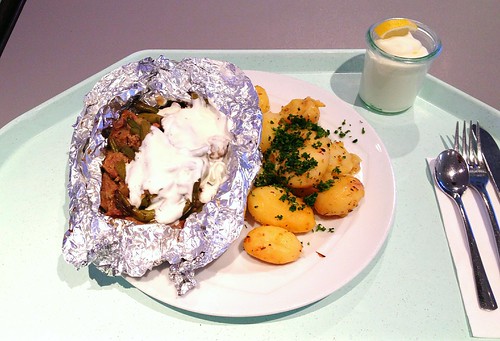 Kleftiko - Griechisches Lammfleisch mit Zitronenkartoffeln / Greek lamb with lemon potatoes