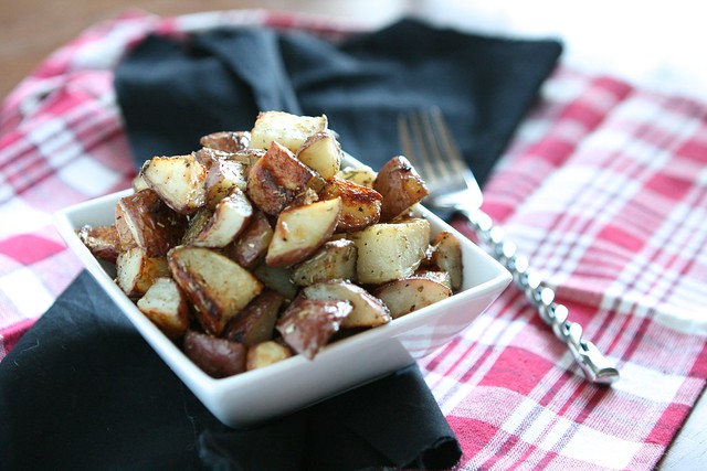 Oven Roasted Potatoes | The Hungry Housewife