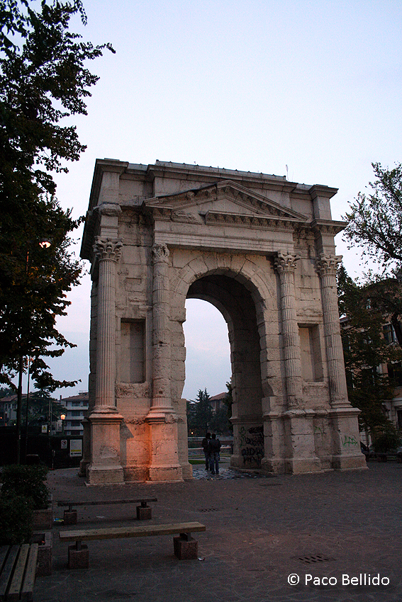 Arco dei Gavi. © Paco Bellido, 2006