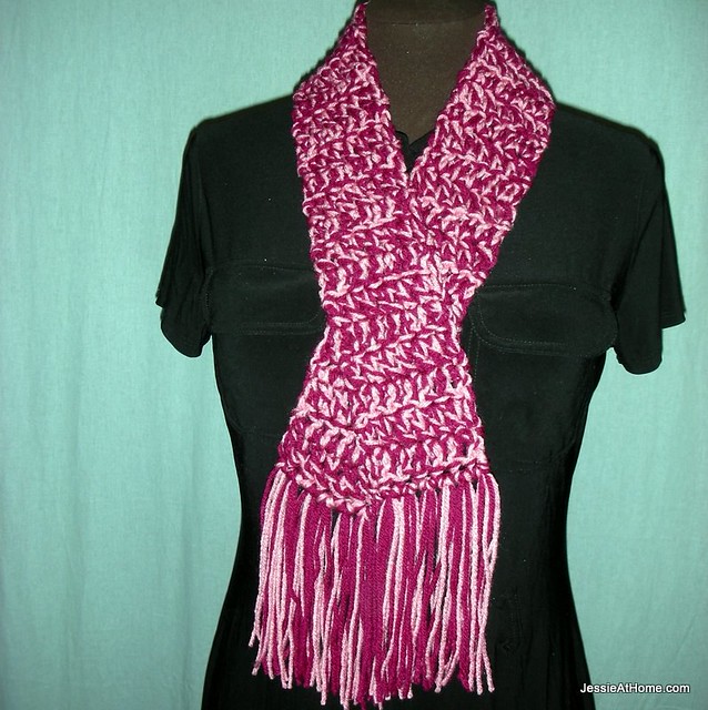 Leo-Scarf-Free-Crochet-Pattern-Worsted-Weight