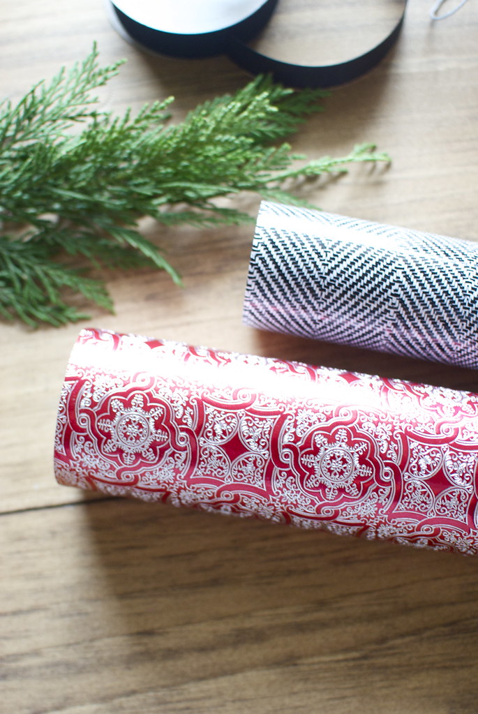 cute holiday gift wrap ideas, wrapping paper