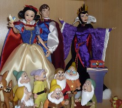My Disney Dolls & Non-Disney Dolls Scenes / Diorama