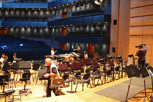I höst fylls De Geerhallen igen, av publik, orkester och solister.