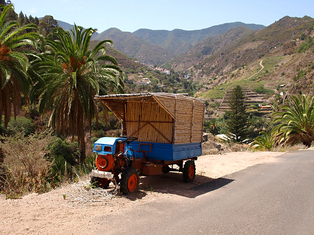 Rural transport, Vallehermoso, La Gomera