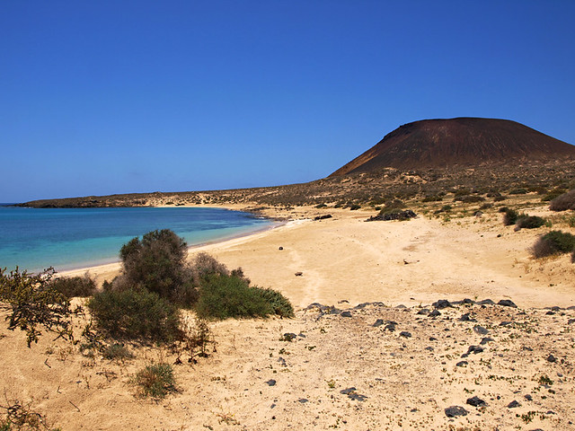 Empty beaches, La Graciosa, Lanzarote