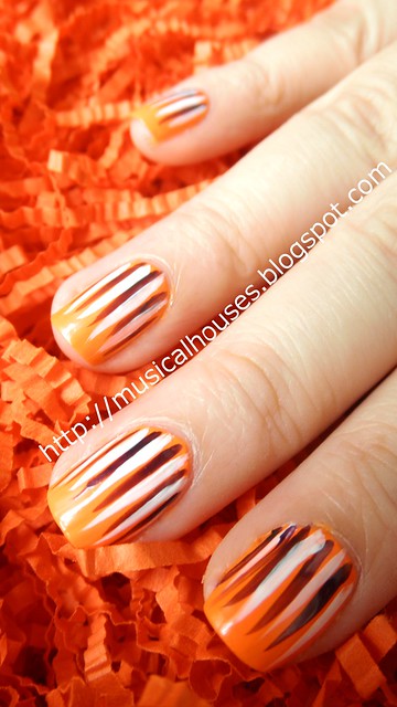 halloween nail art orange purple white stripes 1
