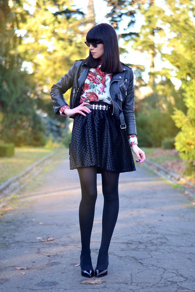 Baleeblu outfit floral blouse velvet skirt CATS & DOGS Berlin fashion blog 4