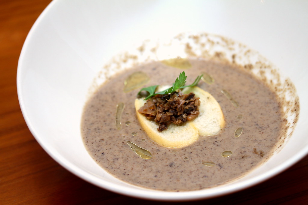 Nosh Restaurant & Bar: Truffle Mushroom Soup