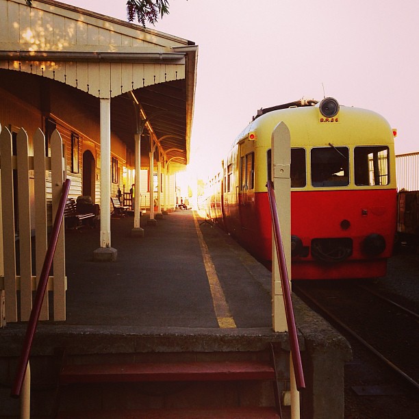 Sunset Express. || #trainstation #yeolde