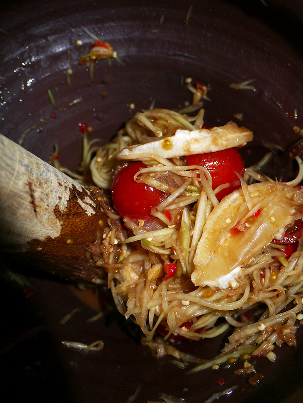 How to make tum mark hoong - Lao spicy green papaya salad recipe #7