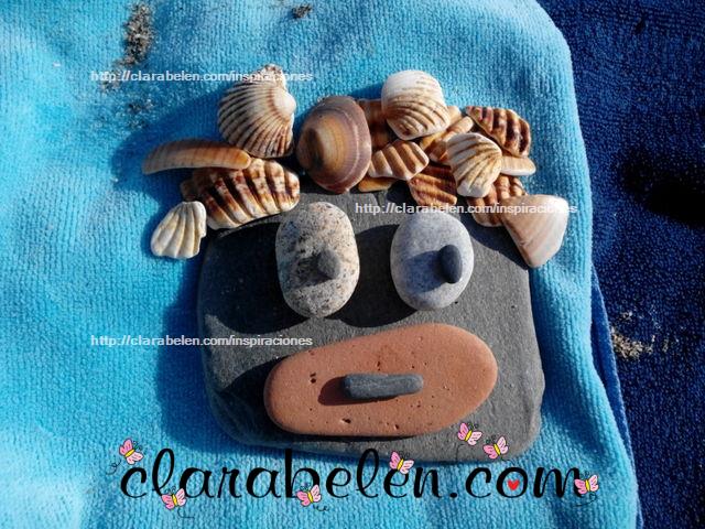 Jugando con piedras de la playa_muñeco vaca