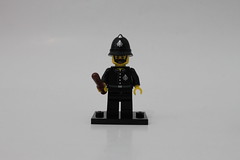 LEGO Collectible Minifigures Series 11 (71002) - Constable