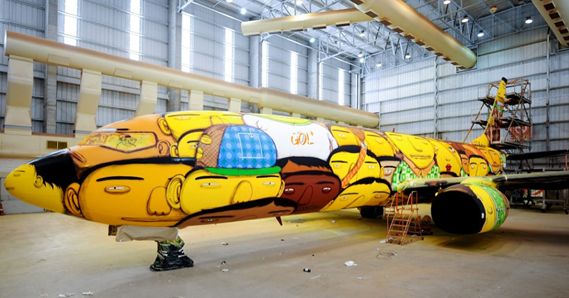 os-gemeos-graffiti-the-brazilian-national-teams-world-cup-plane-designboom-09