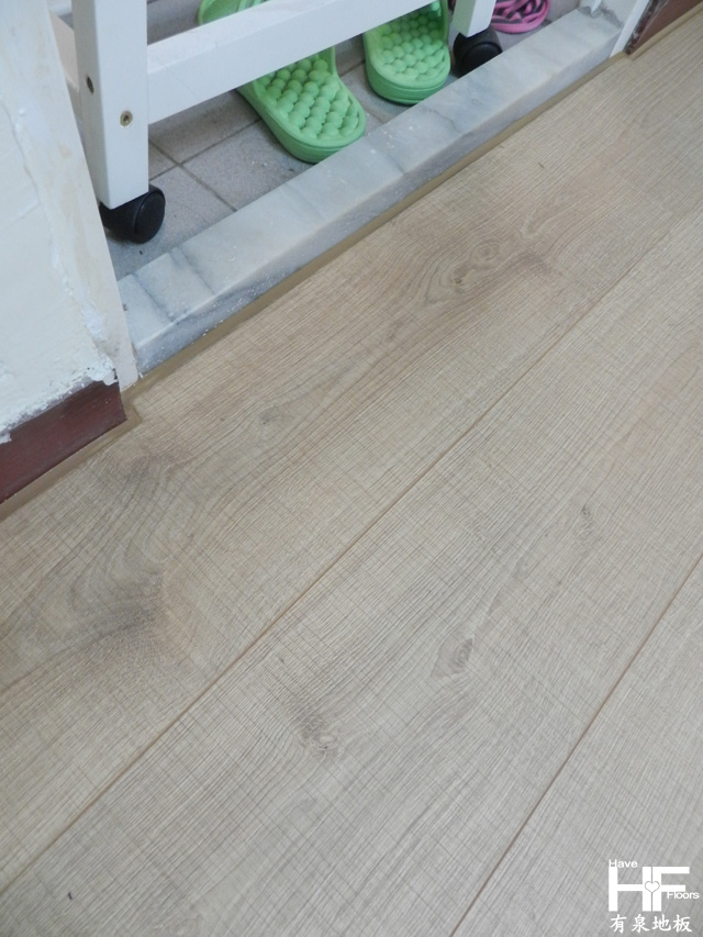 Egger超耐磨木地板   盧森堡黃橡 mj-4459 木地板施工 木地板品牌 裝璜木地板 台北木地板 桃園木地板 新竹木地板 木地板推薦 (1)