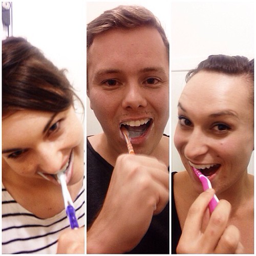 Toothbrushing party with @kimmberleyann and @katchorley.  So excited to have these two in town. Happy Thursday!