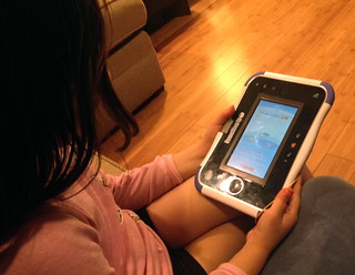Playing with the VTech InnoTab 3S - Kid Connect