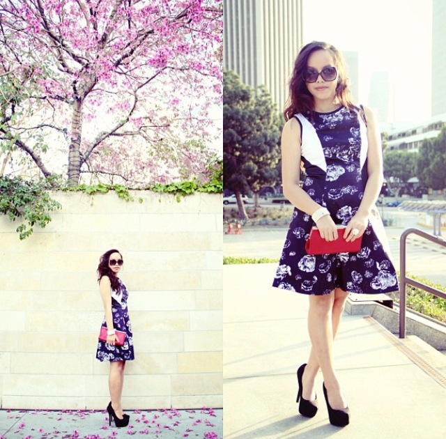los angeles-fashion-blogger-Floral fit and flare dress, black heels, red clutch, instagram-pslilyboutique