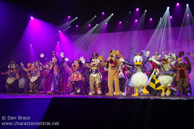 Disney Dreamers Everywhere Gala Dinner Show and Grand Finale