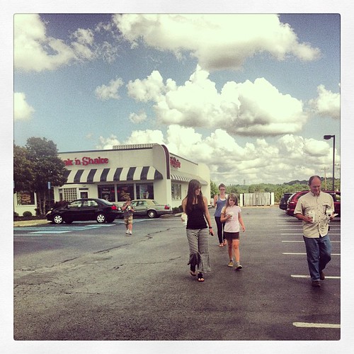 Walking away with blissed out bellies. #afterwetookdavidtocampelectric #burgers #shakes