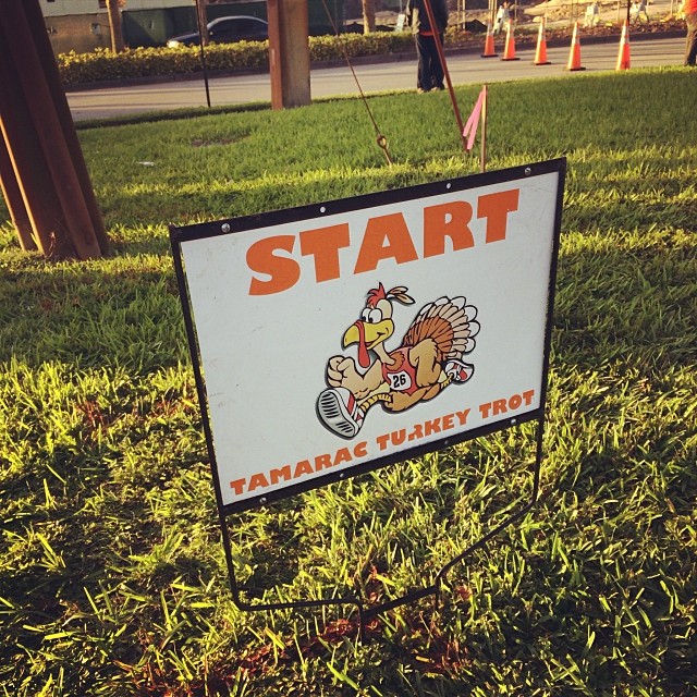 The Start line. Sorry, my pics are out of order. #5k #running #tamarac #turkeytrot #thanksgiving