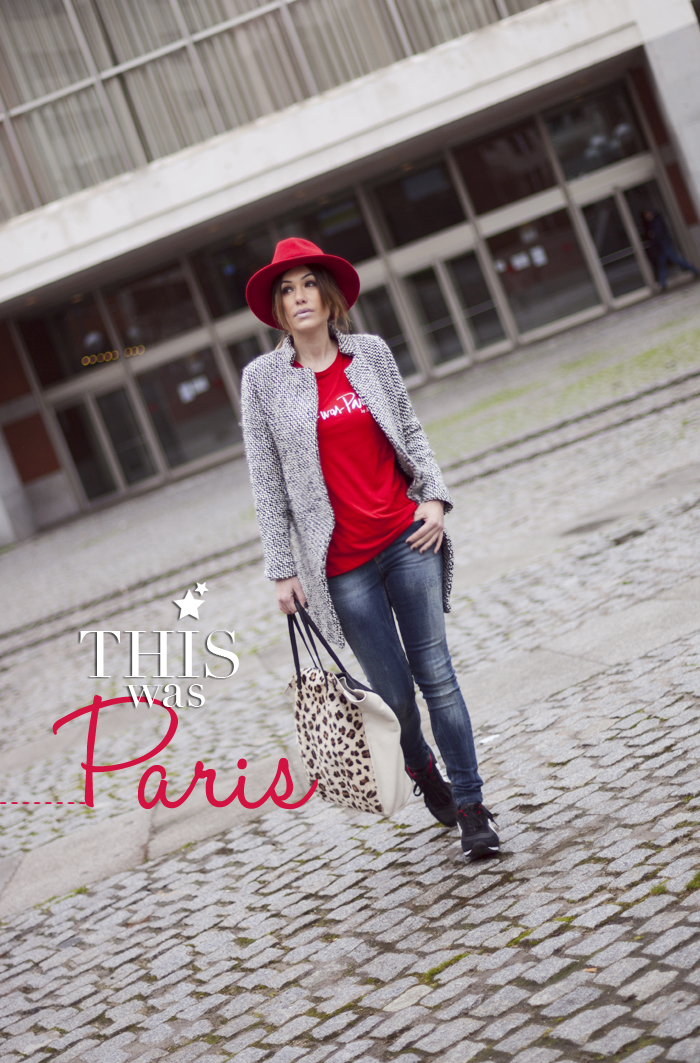 street style barbara crespo this was paris a bicyclette tshirt fashion blogger outfit