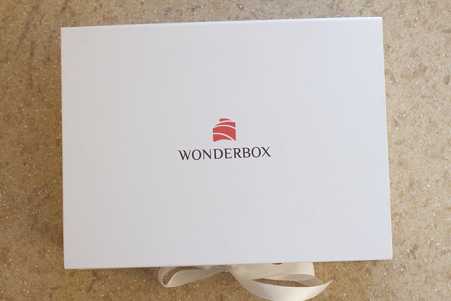 новогодняя коробка Wonderbox - Декабрь 2013