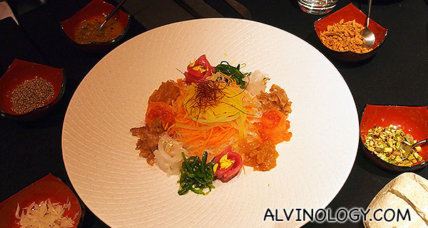 LP + Tetsu's Japanese yusheng - this resembles a traditional Chinese yusheng more than the French one