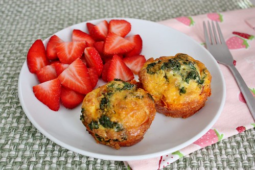 cheddar-kale-breakfast-muffins