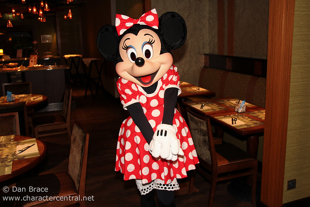Minnie visits for breakfast