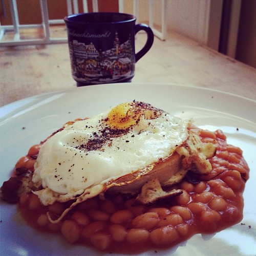 Not bad for a cobbled together brunch- beans, French toast style crumpet topped with a fried egg.