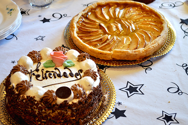 birhtday cake presents, apple tart something fashion, fashion blogger birhtday party celebration