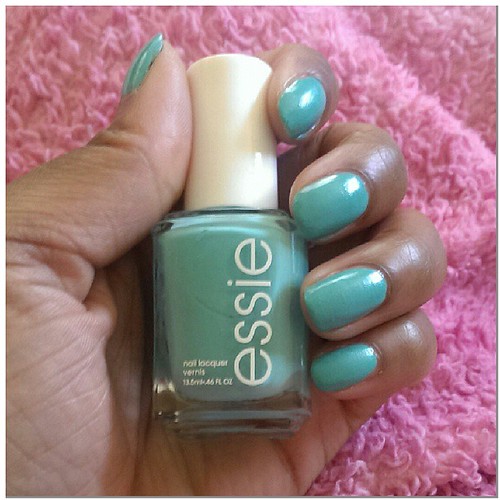 Loving this color!! Essie Where's My Chauffeur #notd #nailpolishjunkie #nailpolishaddict #essie #wheresmychauffer #mani