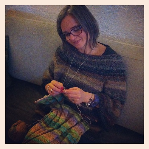 Knitting:) Lavorando a maglia:)