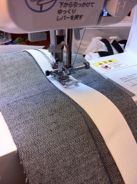 Inserting a stretch waistband