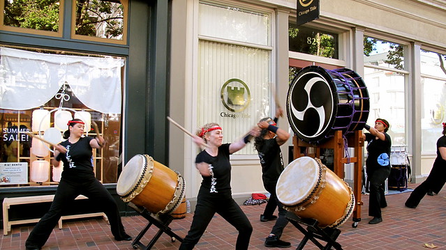Emeryvill Taiko on the streets of Old Oakland