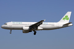 Aer Lingus (twitter) A320-214 EI-FCC BCN 21/08/2013