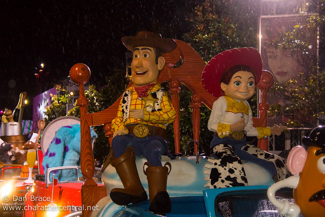 Special New Year's Eve Stars 'n' Cars Parade