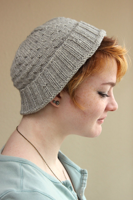 grey knitted jul hat