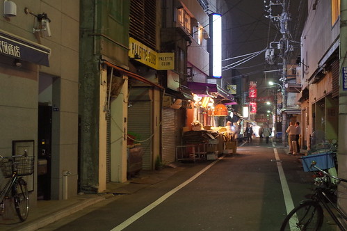 Tsukiji jo-gai night street